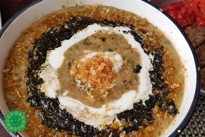 آش ترخینه اشی پرطرفدار و خوشمزه با سبزیجات کوهی